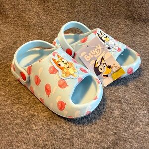Bluey  Boys Clogs - Light Blue with Red Accents Size 7-8 Slip On Shoes New
